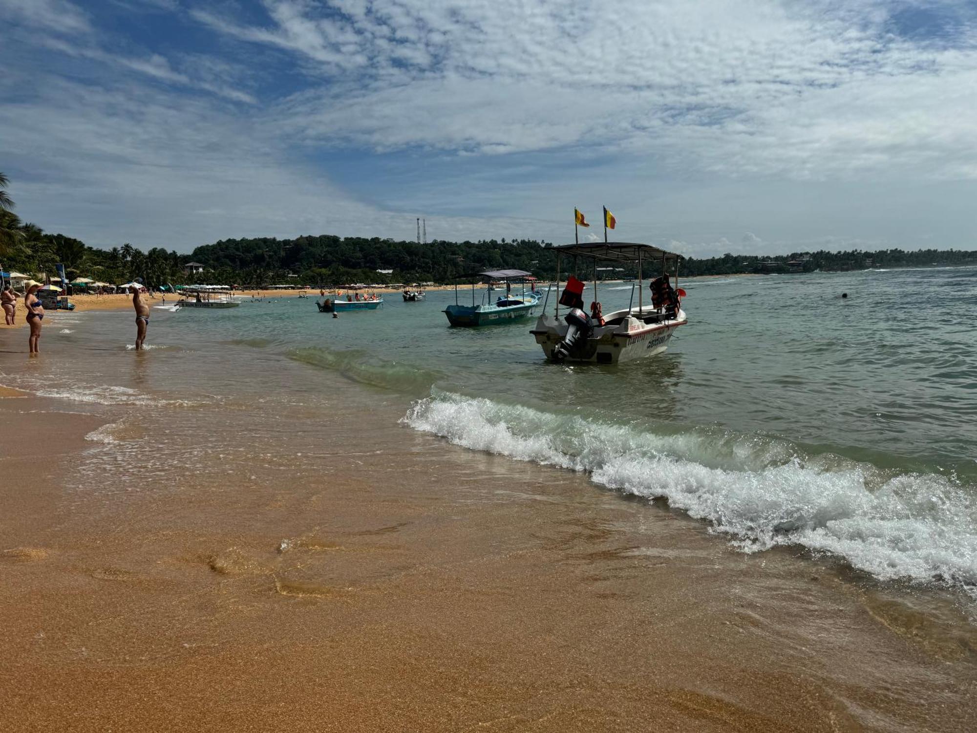 Brinkhouse Guesthouse , Unawatuna Beach Exterior photo